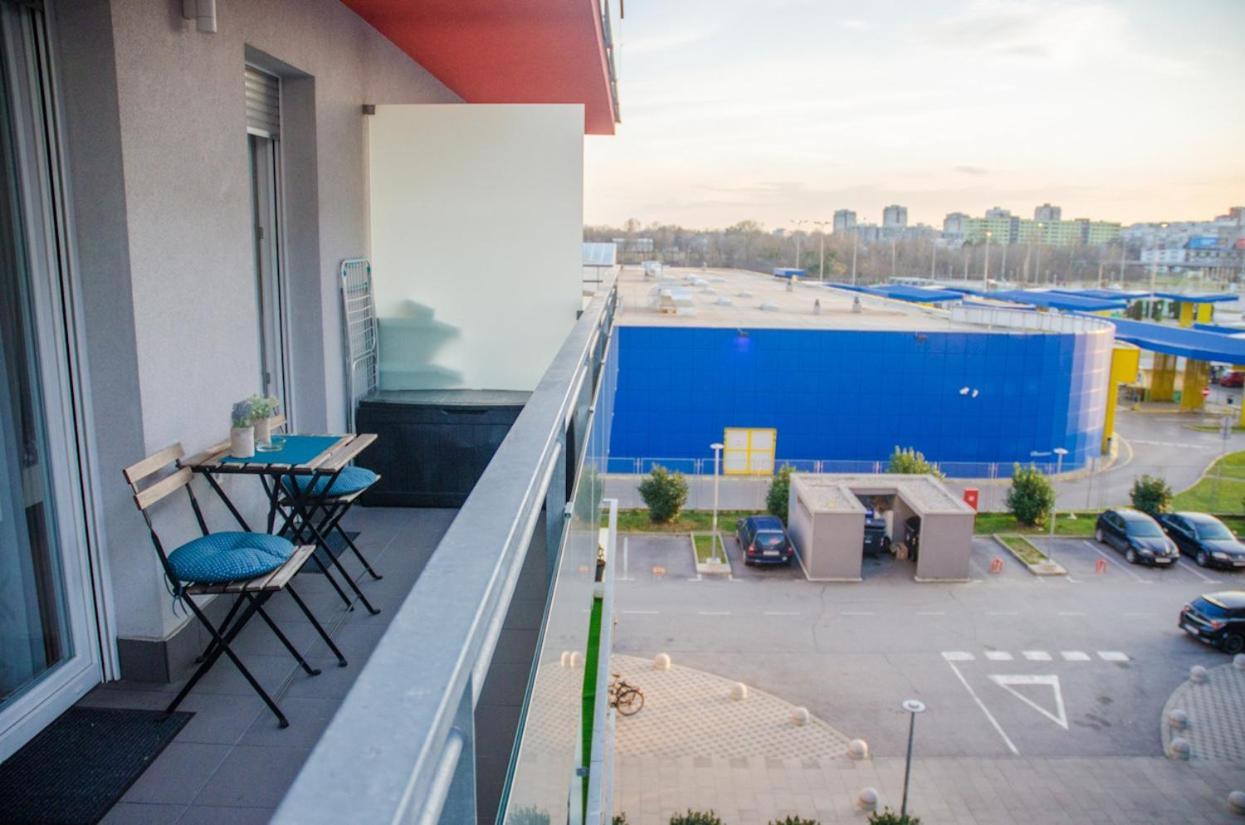 Apartment Sola Zagreb Exteriör bild